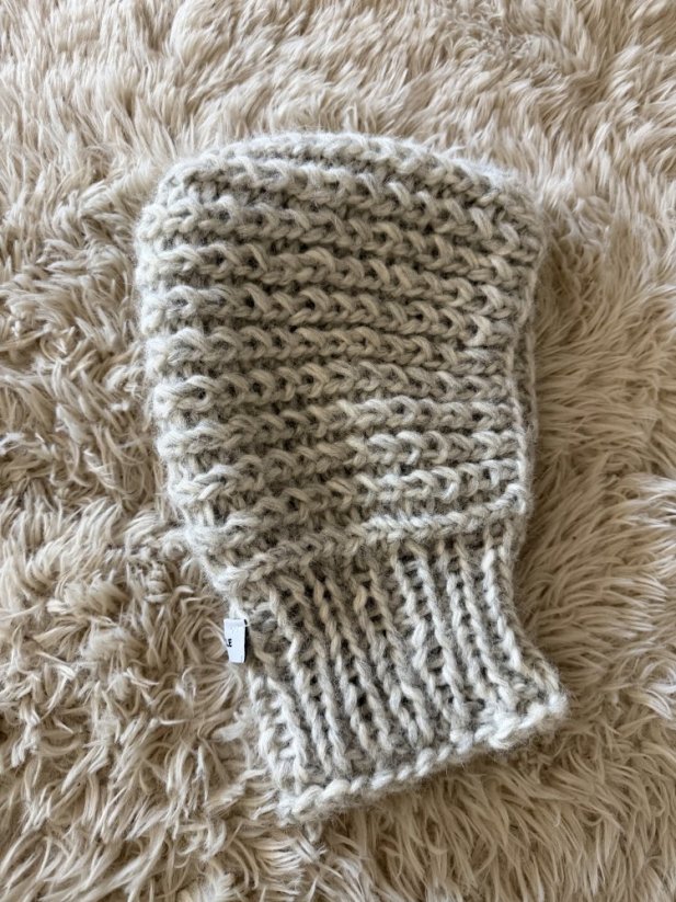 HAND-KNITTED BALACLAVA