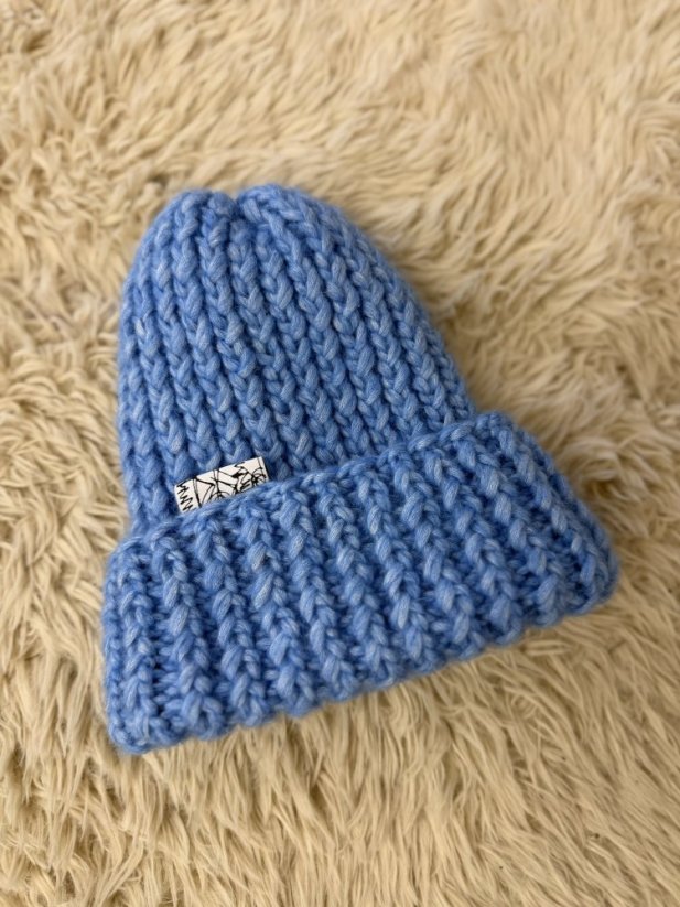 HAND-KNITTED BEANIE BLUE