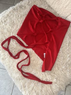 RED TUBE TOP