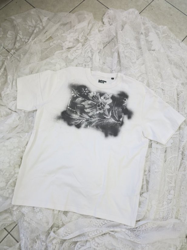 LACE T-SHIRT SIZE XL