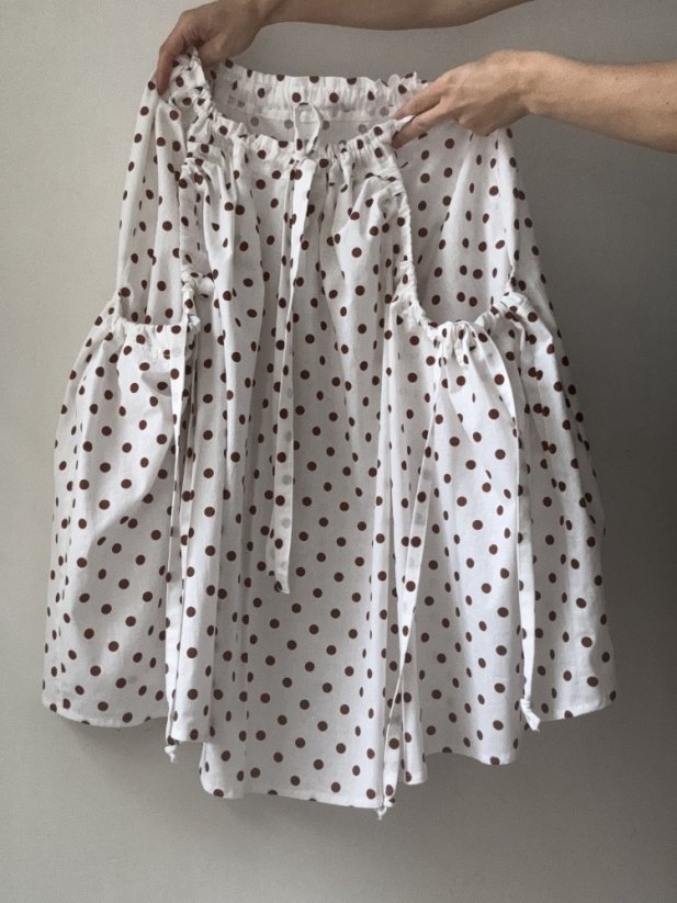 DOTS SKIRT WITH POCKETS