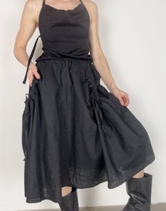 BLACK LINEN SKIRT WITH POCKETS