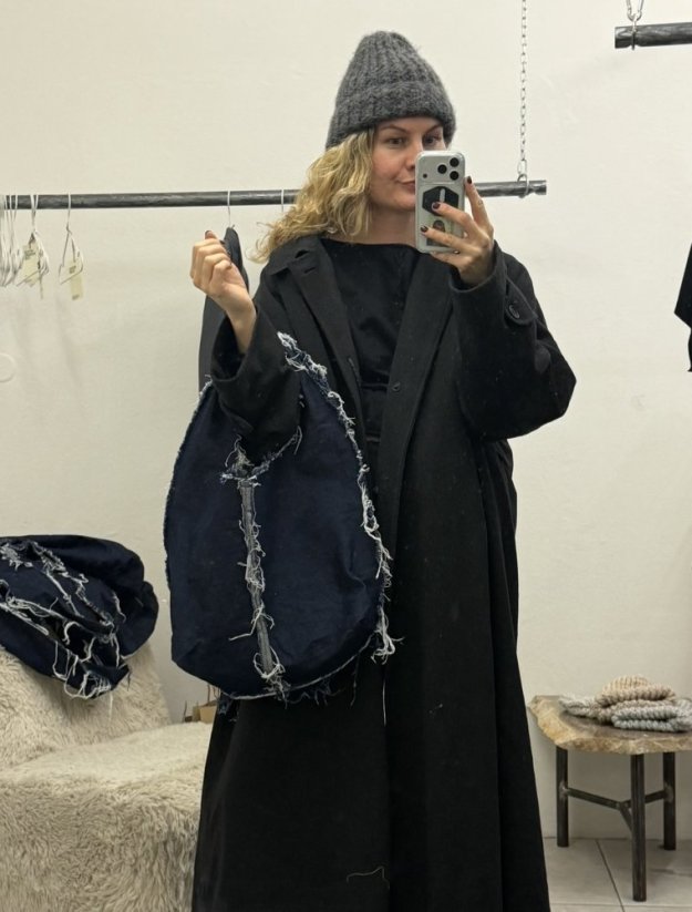 RAW DENIM HAND-BAG