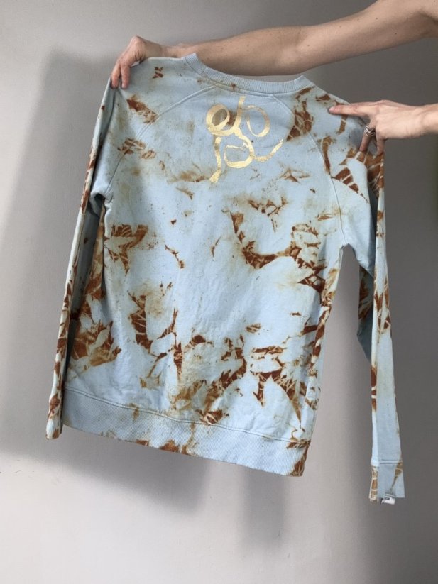 RUST DYED SWEATSHIRT SIZE XL