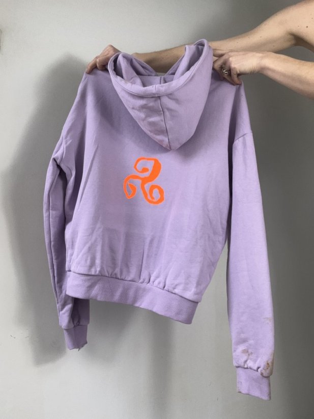 LILIA HOODIE SIZE L