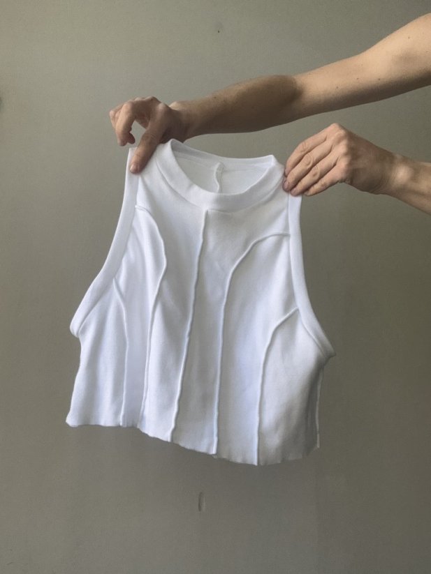 WHITE TANK TOP NO2