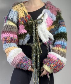 SPRING CROCHET SWEATER